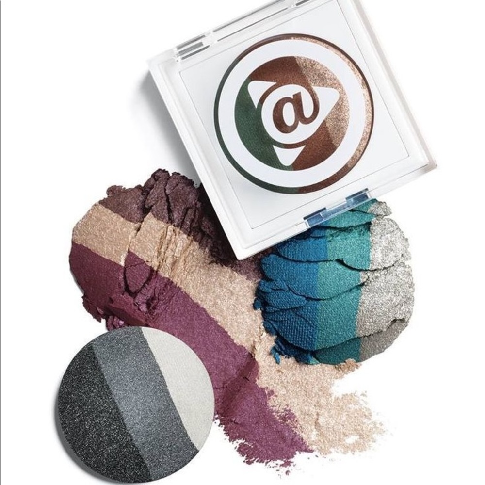 Mary Kay eyeshadow trio